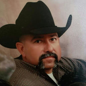 Meet your Posher, Rogelio